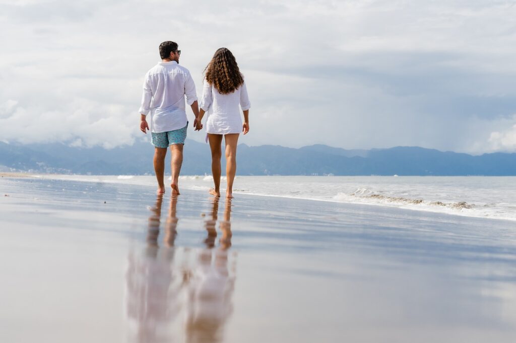 Want Deeper Connections? 3 Proven Ways to Cultivate Healthier Relationships with the Right Content Want Deeper Connections? 3 Proven Ways to Cultivate Healthier Relationships with the Right Content
