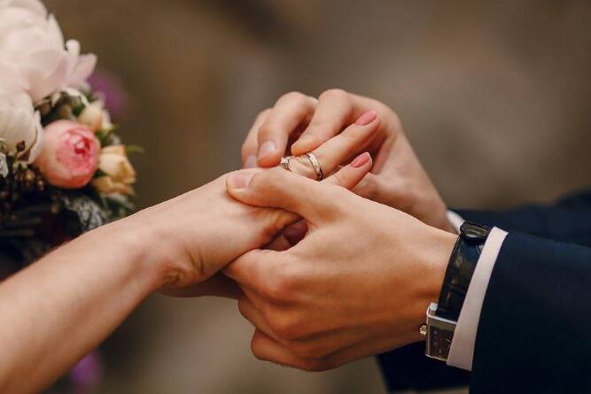 happy marriage life, marriage problem and solution, happy marriage tips, which family is a happy family, how my married life will be
