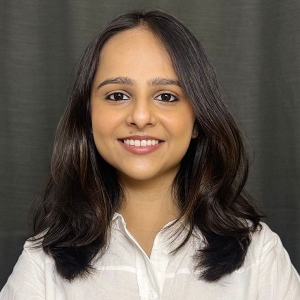 Riddhi Bhatt