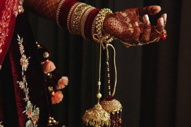 Bride glowing after following Luke’s bridal skincare routine