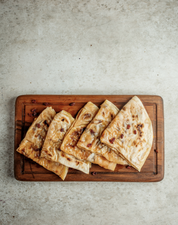 lunch box meal featuring healthy lunch snacks