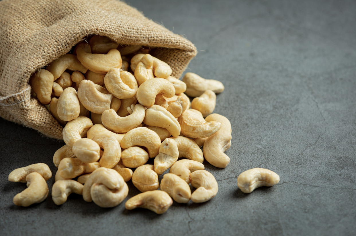 The Cashew Mistake Most People Make During Festivals (And How to Fix It) The Cashew Mistake Most People Make During Festivals (And How to Fix It)