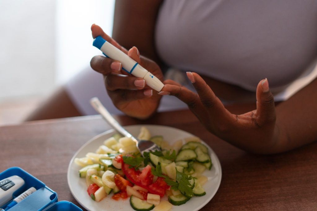 manage blood sugar naturally