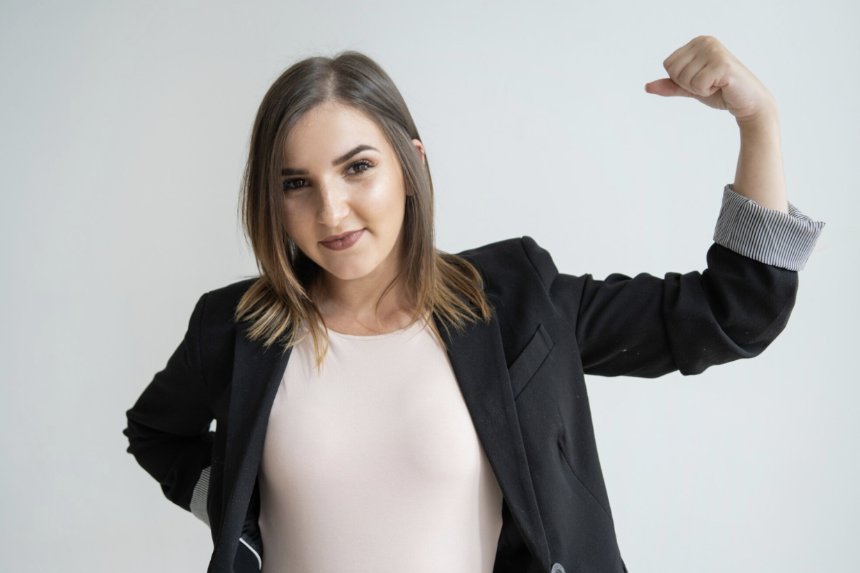 Feeling Stiff, Slow, and Tired at 35? That’s Not Aging. That’s Lifestyle Debt. Why Healing Feels Slower After 35, And What Actually Changes