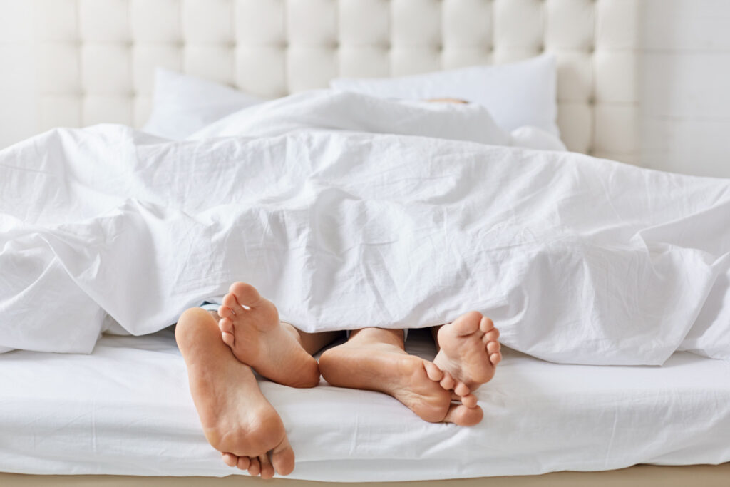 Sexual Satisfaction After 50: Understanding Health Benefits of Old Age Sex Senior partners enjoying a benefits of sex and closeness