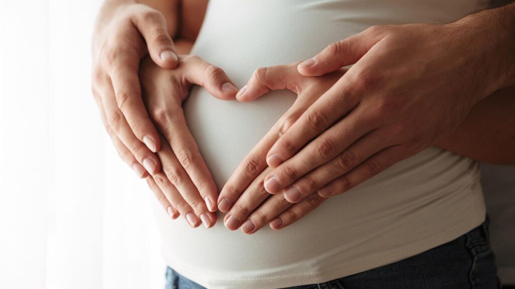 A-Guide-to-Bonding-With-Your-Baby.||