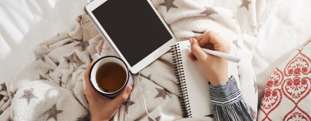 Struggling with Chaotic Mornings? This 5-Minute Bedtime Habit Before Sleep Will Transform Your Life|Wake up calm and organized|study|Study||Sleep deeper every night