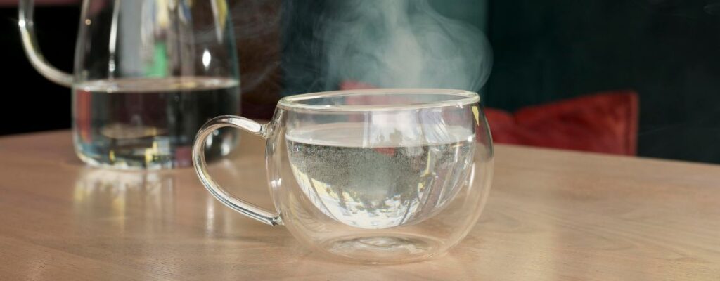 The Incredible Health Benefits of Drinking Warm Water Every Morning|The Incredible Health Benefits of Drinking Warm Water Every Morning