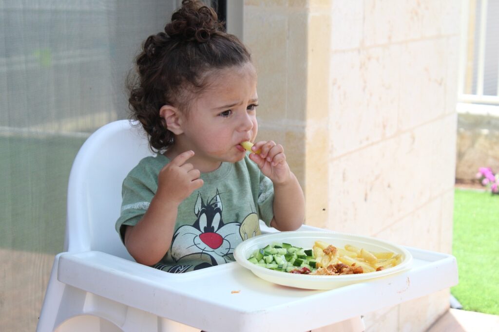 From Picky Eaters to Healthy: Shift Your Child’s Food Preferences Child eating all meals