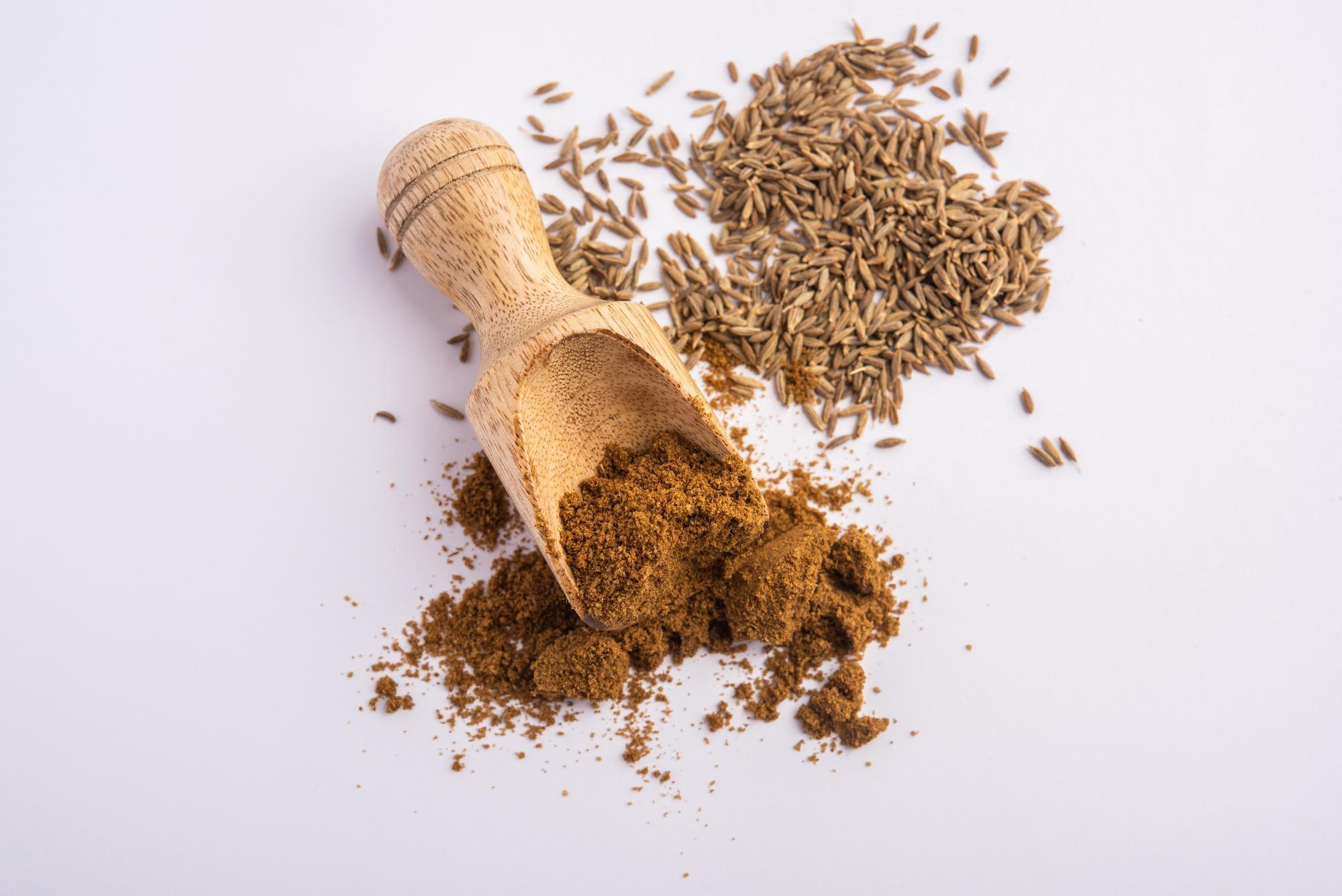 Jeera Seeds Benefits That Go Beyond Digestion—Why This Spice Deserves a Spotlight Spoon of jeera seeds showing jeera health benefits