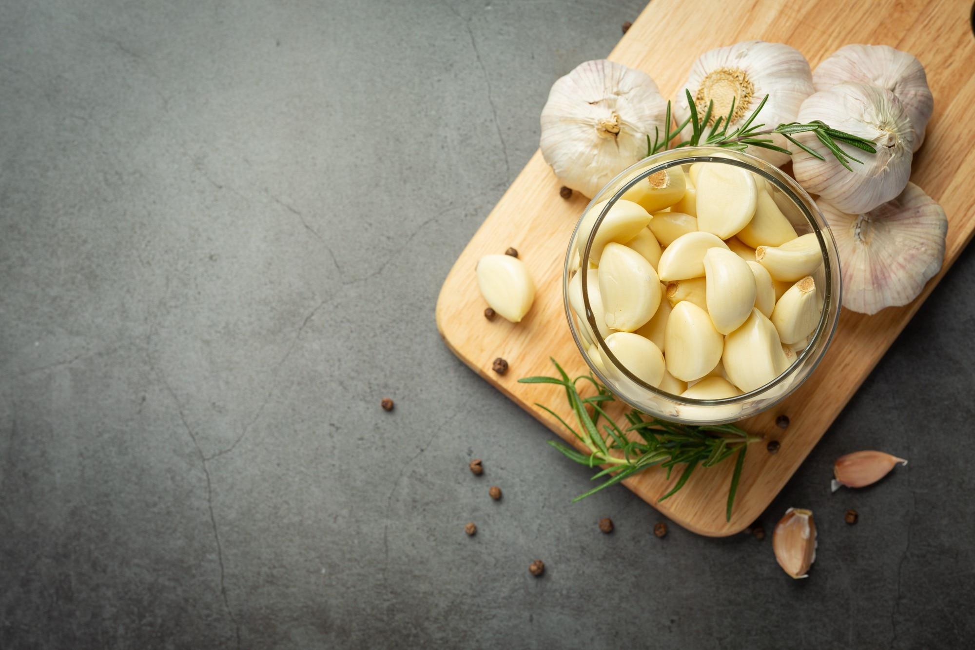 7 Reasons to Start Eating Raw Garlic Today raw garlic allicin benefits
