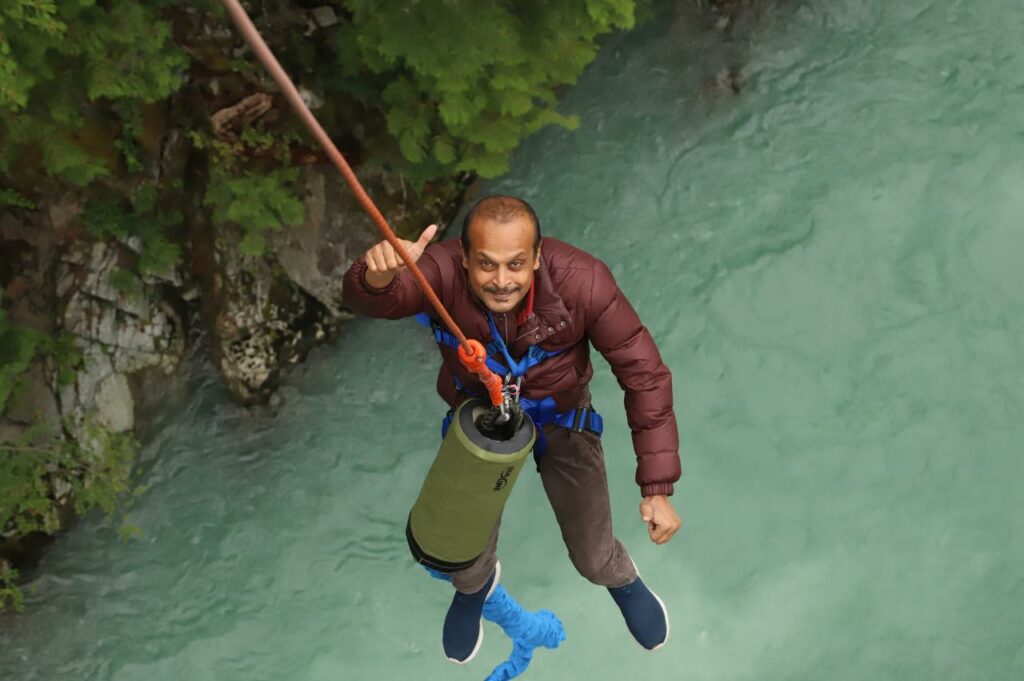 Aloke Bungee Jumping