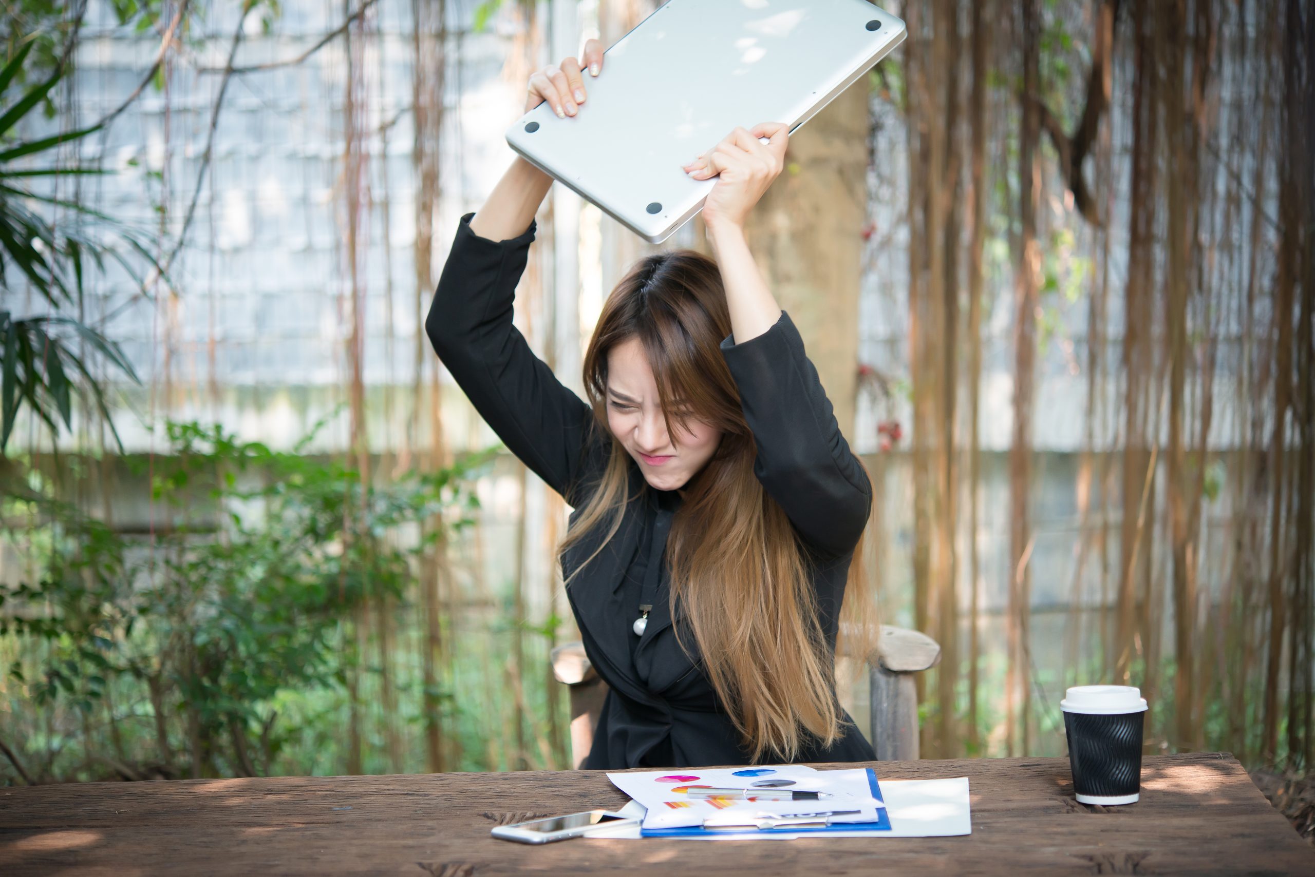 92% of Resolutions Fail by February. Here’s the Truth No One Tells You. new year resolution, goal setting strategies, habits for success, why new year resolutions don't work, formation of habits, stick to resolutions