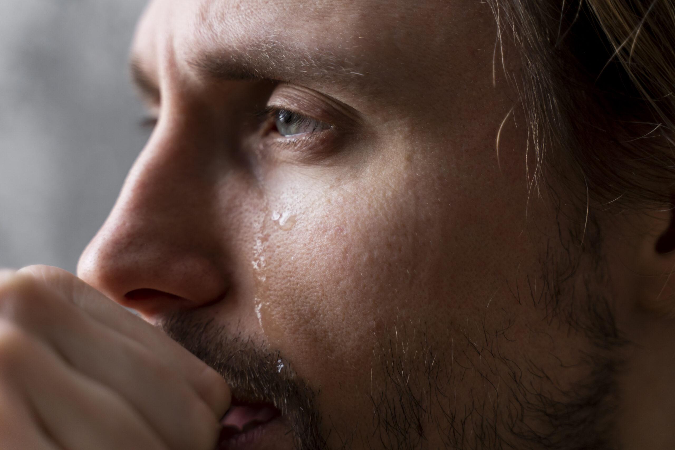 Overcoming Grief: How to Deal With a Loved One’s Loss Overcoming Grief: How to Deal With a Loved One’s Loss