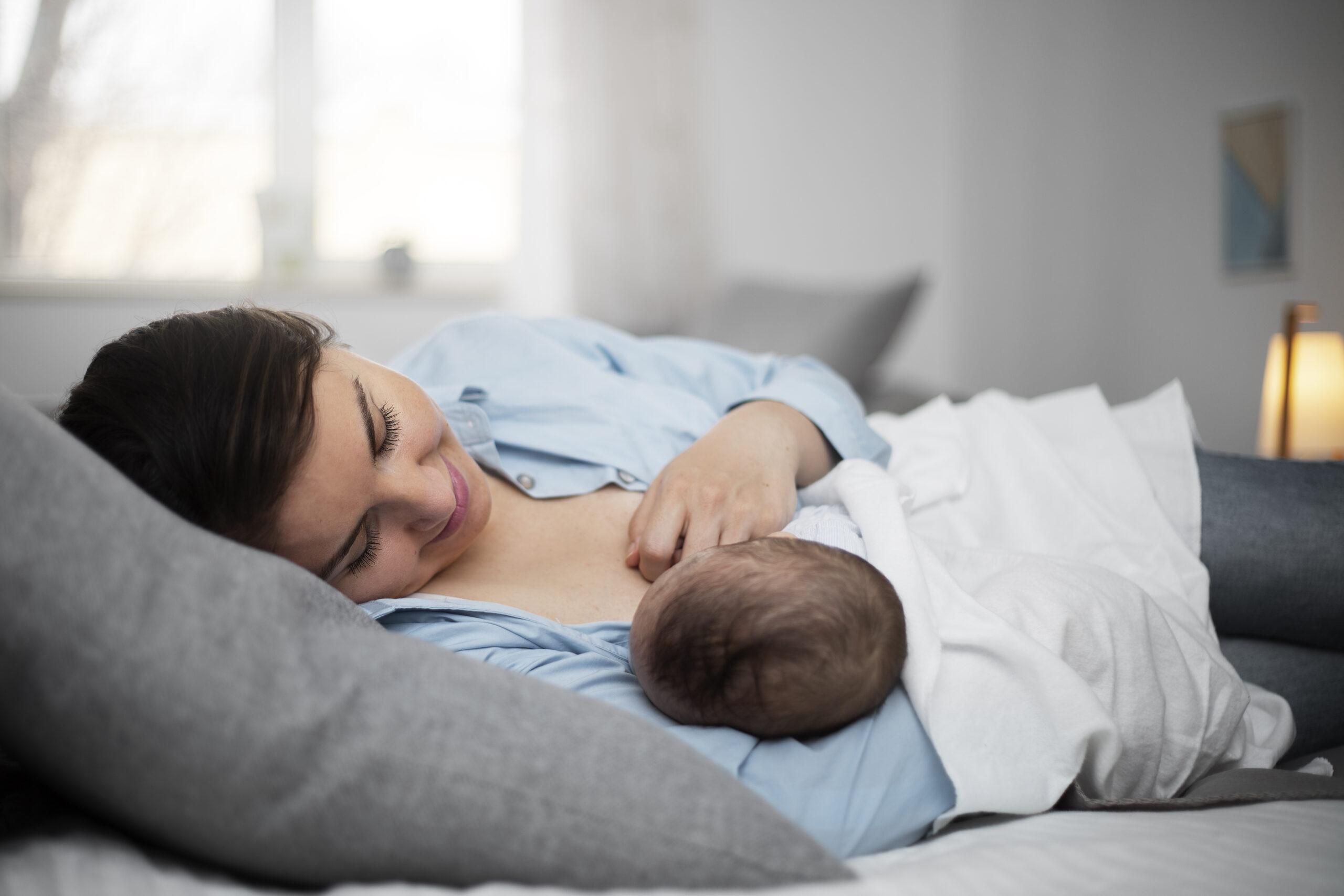 From Desk to Nursing Chair: Our Lactation Experts Share Proven Breastfeeding Tips for Working Moms
