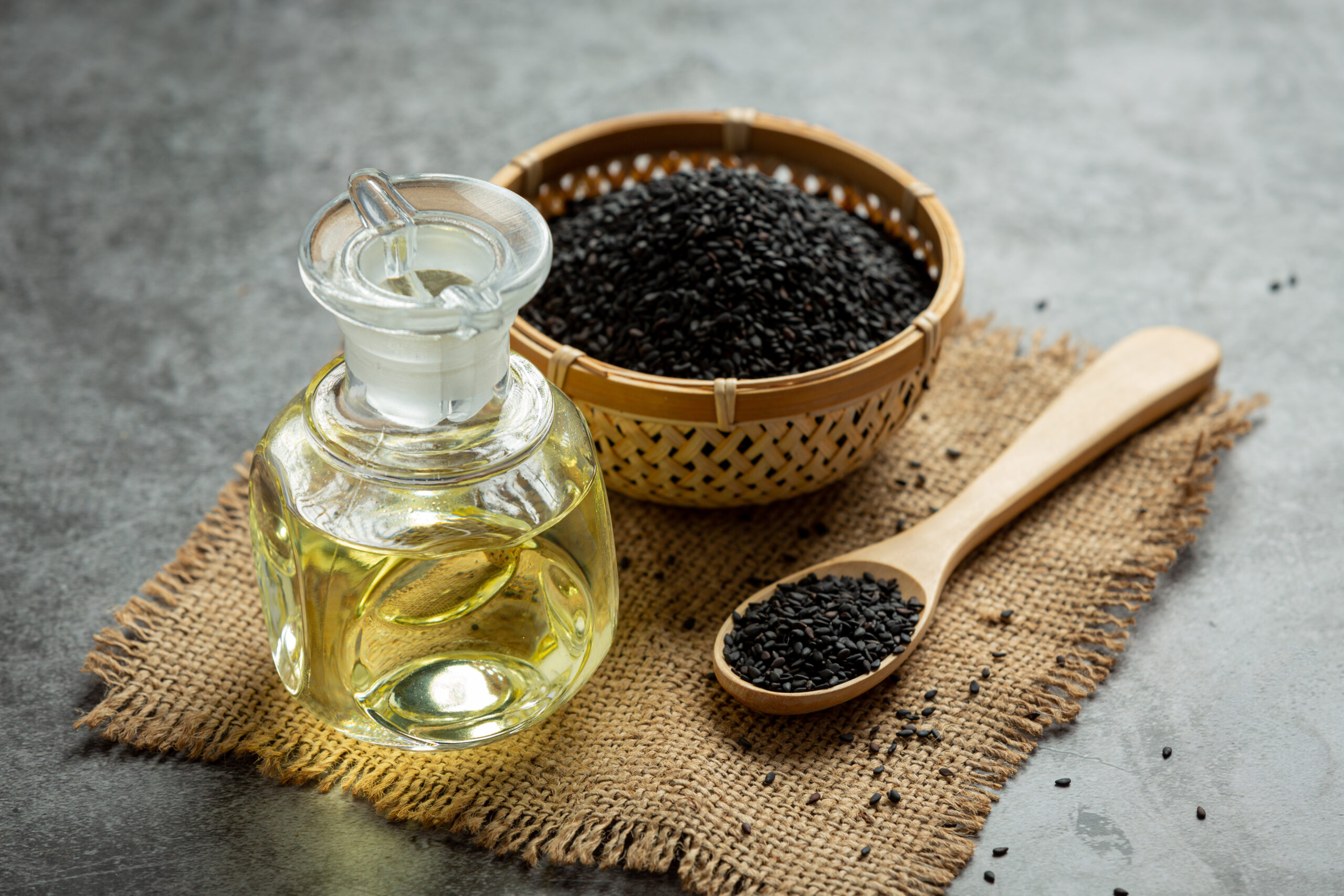 8 Science-Backed Benefits of Black Seed Oil: From Diabetes, Cancer, to Skin Health benefits-black-seed-oil-kalonji