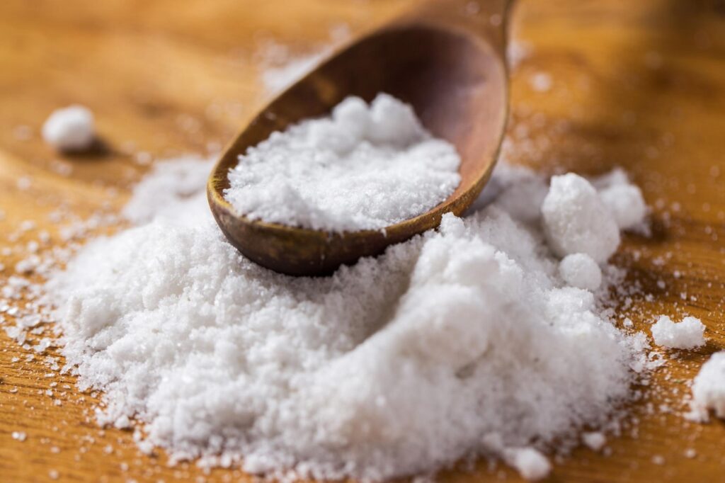 5 Benefits of Salt Water Gargling: Cough, Sore Throat, Dental Issues, and More