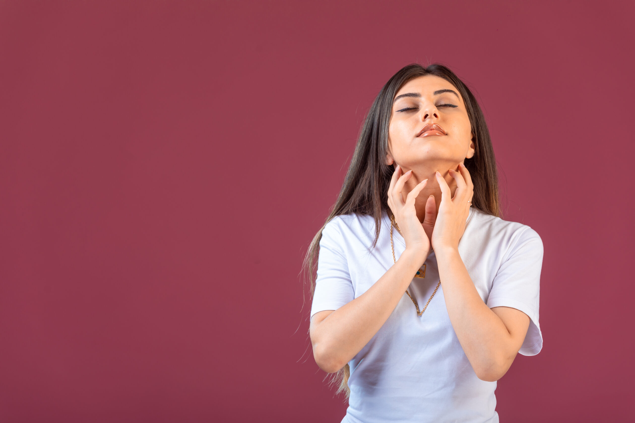 Is Cold Weather Making Your Thyroid Worse? Try These Natural Hacks by a Certified Expert to Support Your Thyroid Health! Is Cold Weather Making Your Thyroid Worse? Try These Natural Hacks by a Certified Expert to Support Your Thyroid Health!