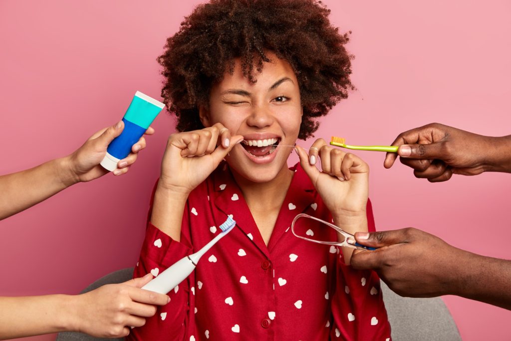 Tongue Scraping: The 10-Second Morning Habit for Better Breath, Gut Health, and Nitric Oxide oral hygiene habits