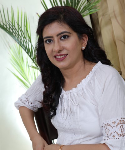Kompal Khanna